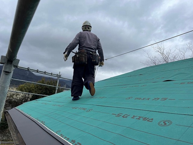 韮崎市　葺き替え工事